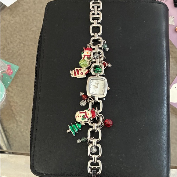 Geneva Accessories - Geneva Silver Holiday Charm Watch NWOT Xmas 🎄